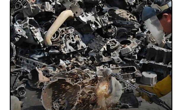 Mixed aluminium automotive castings and components